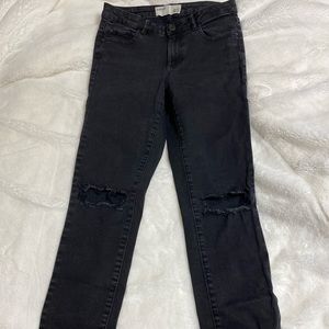 Black knee ripped jeans